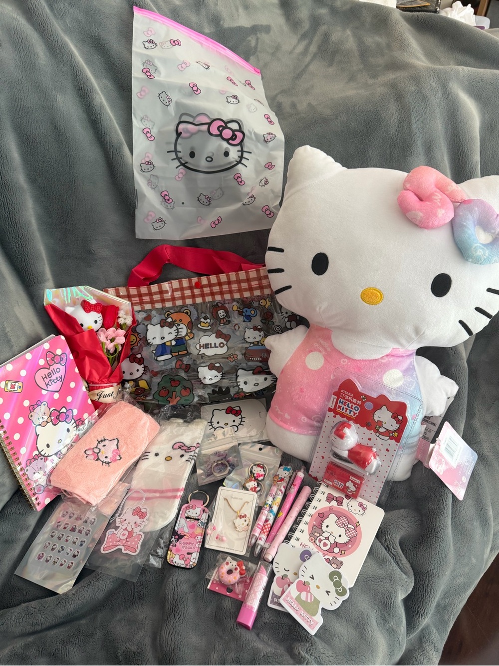 🩷Sanrio Hello Kitty Clear Tote Bag and Accessories Set Bundle - Over 20 Items